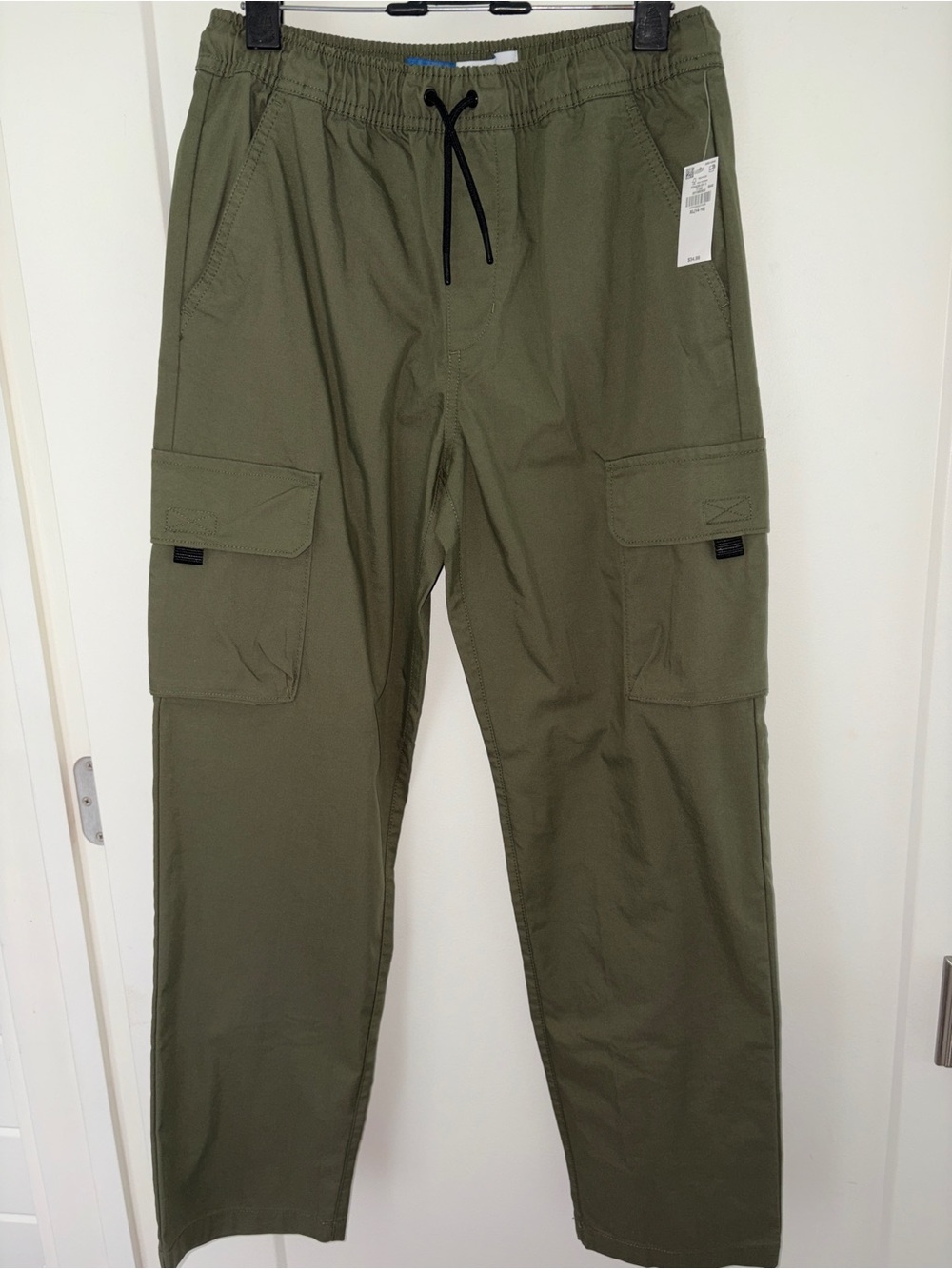 NWT $35 Old Navy Tech Taper quick dry cargo pants sz XL 14-16